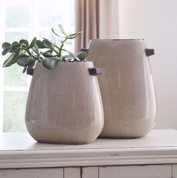 Picture of Diah Tan 2PC Vase Set